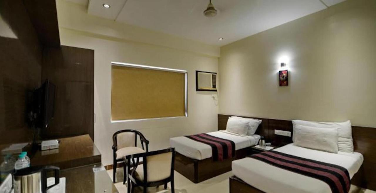 Hotel Karan Vilas Agra  Luaran gambar