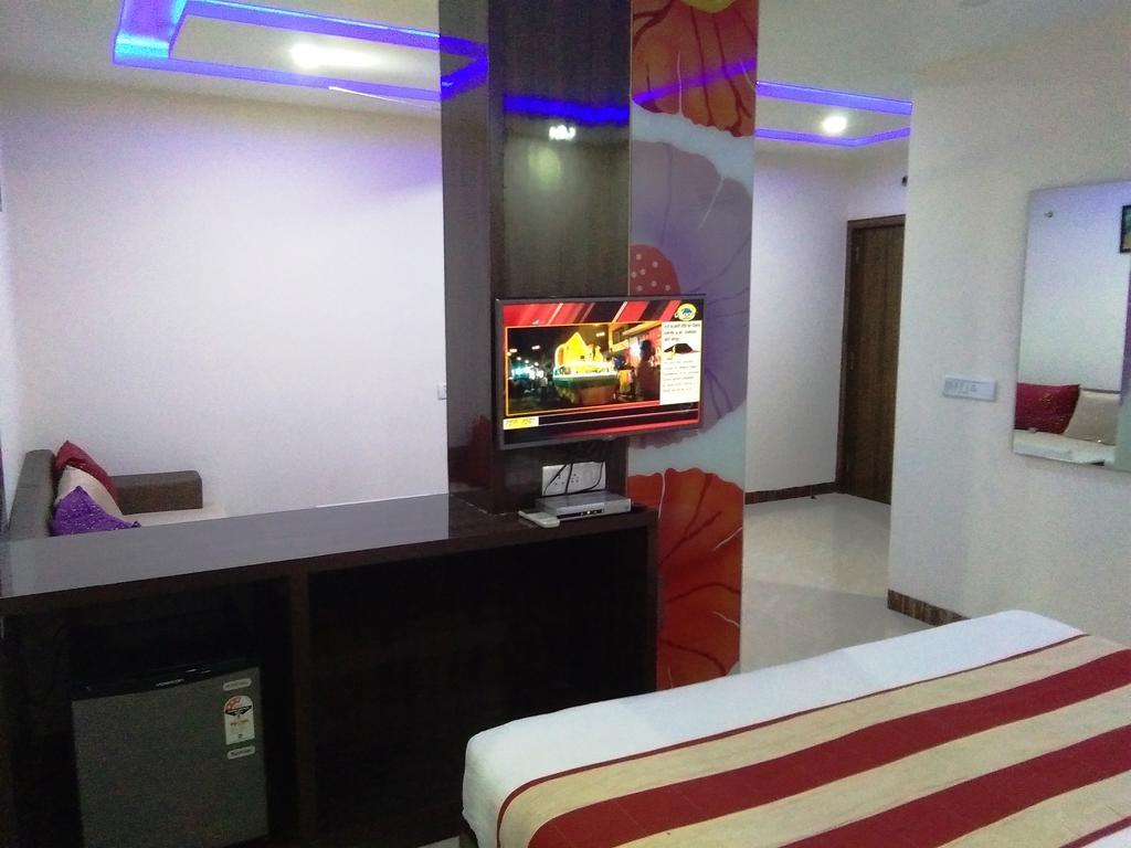 Hotel Karan Vilas Agra  Luaran gambar